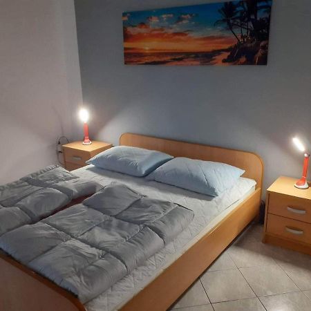 Apartments Felicce Banjol Екстер'єр фото