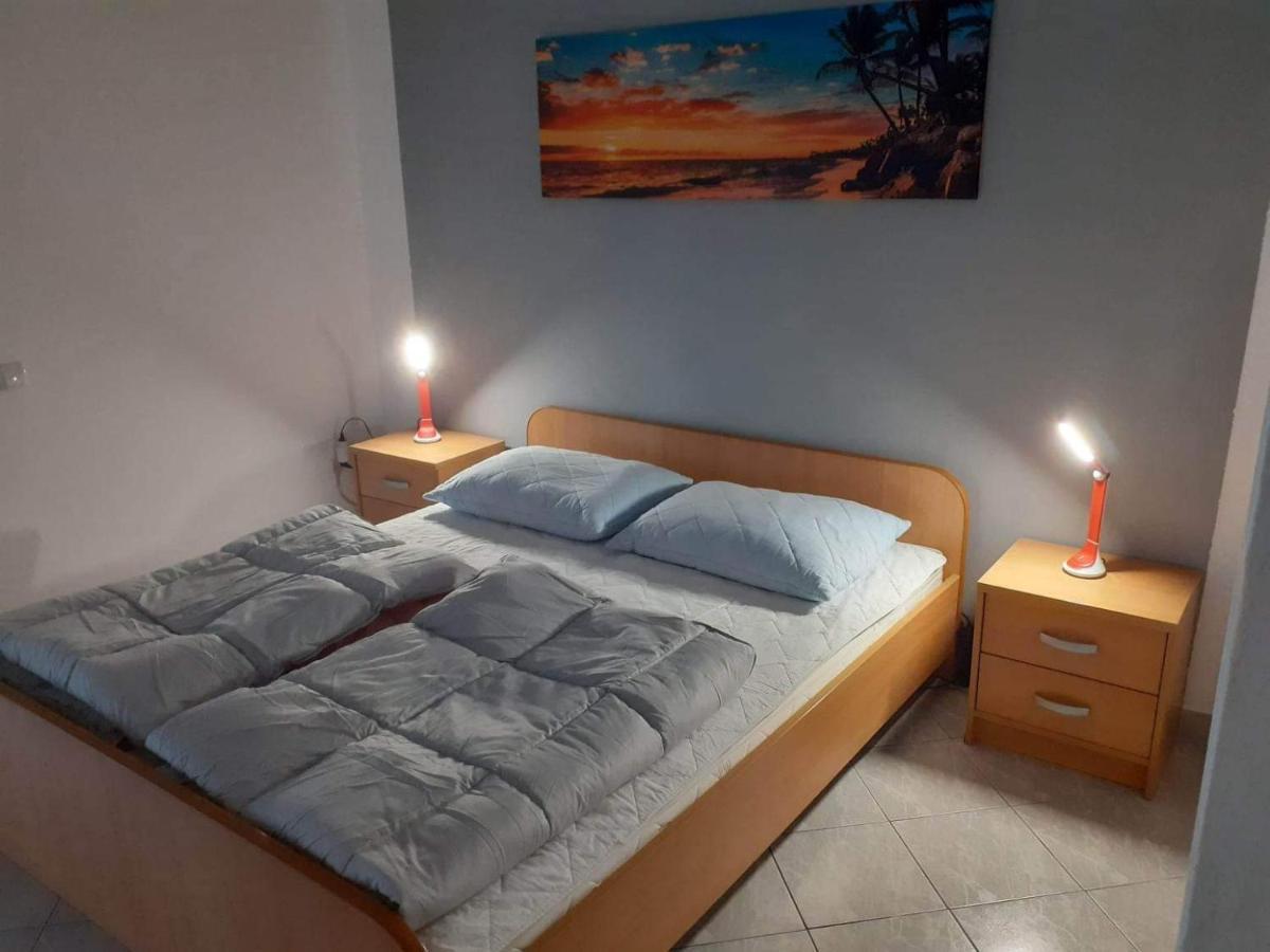 Apartments Felicce Banjol Екстер'єр фото