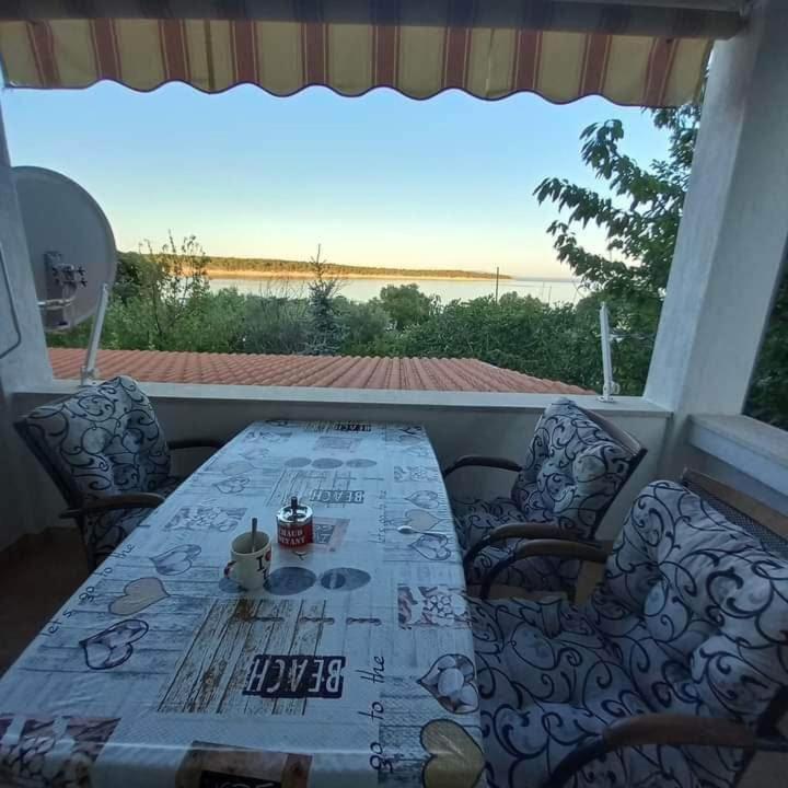 Apartments Felicce Banjol Екстер'єр фото